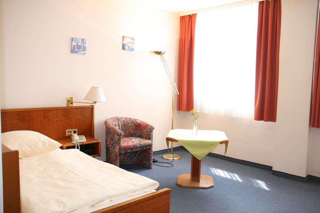 Atrium Hotel Crimmitschau Værelse billede